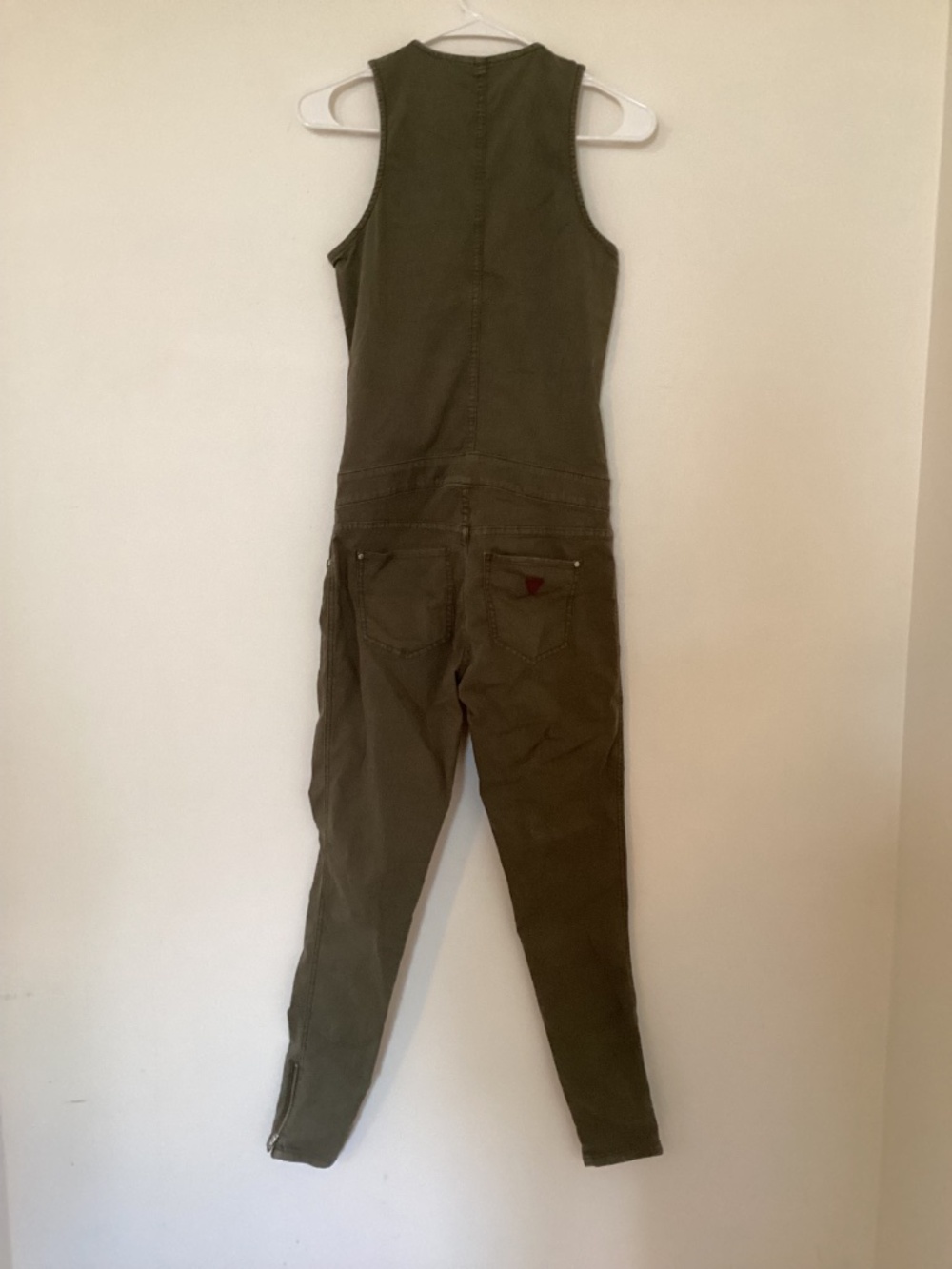 Guess jumpsuit - Picture 5 of 11